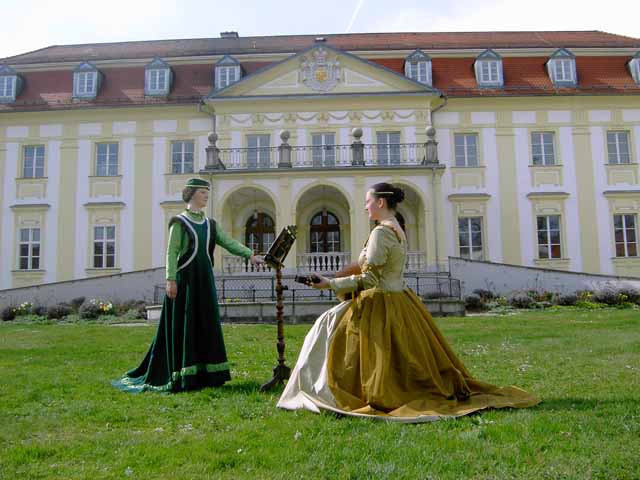 Carina Schmoigl (Alt) und Marita Lang (Sopran)